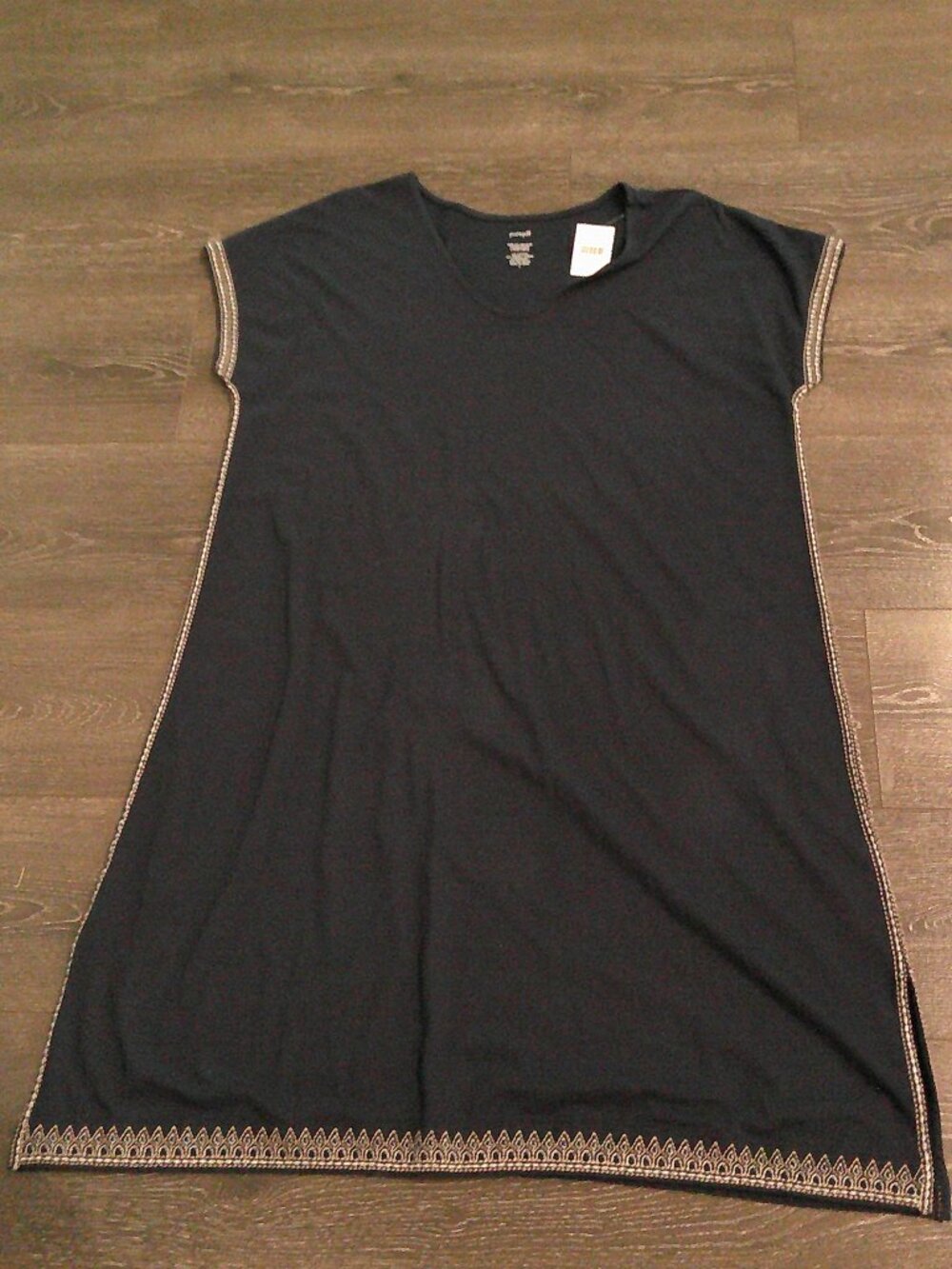 J. Jill Sleeveless Knit dress in Navy with embrodered design on side Large NWT